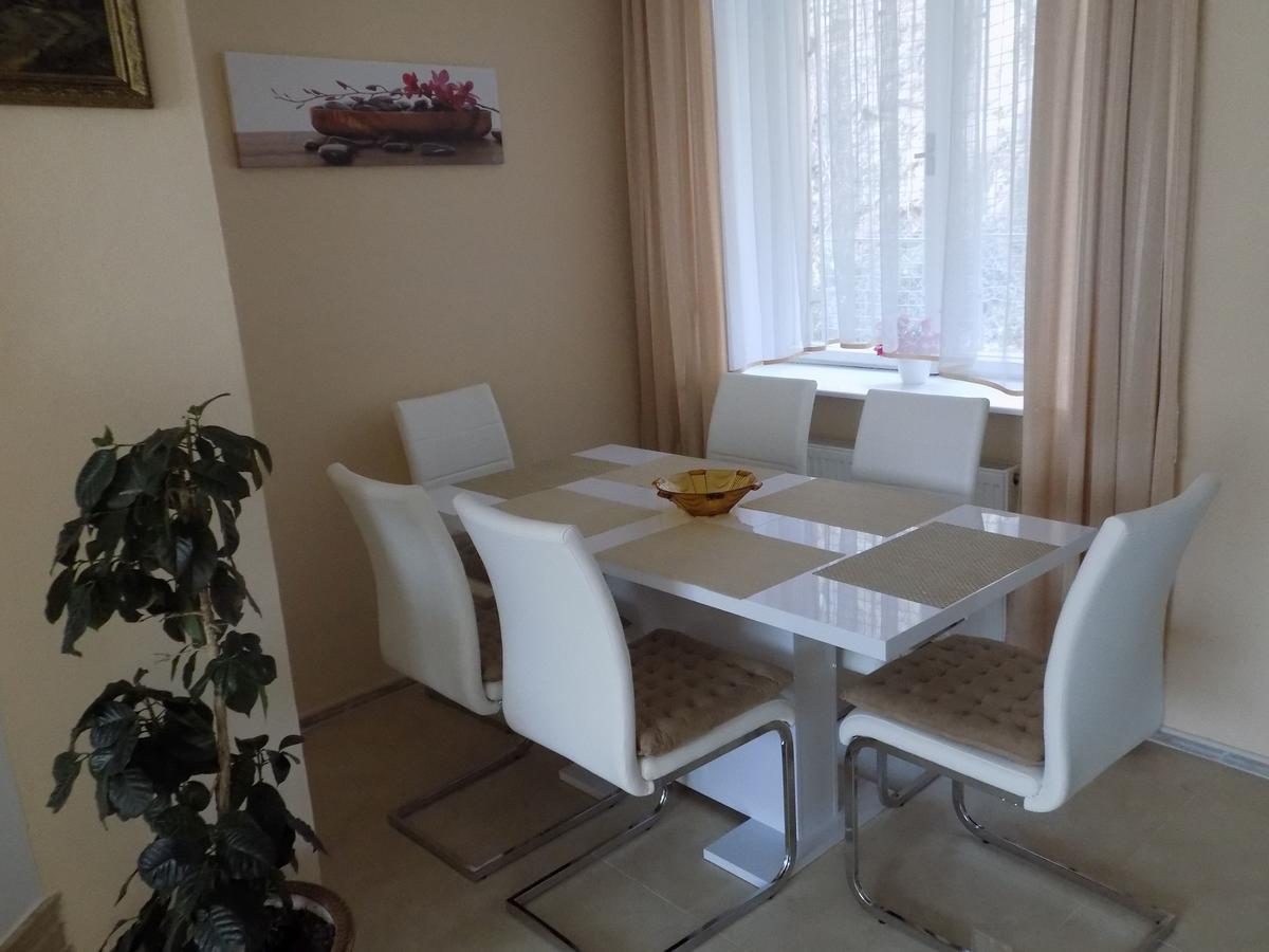 Penzion Marjanka Hluboká nad Vltavou Extérieur photo